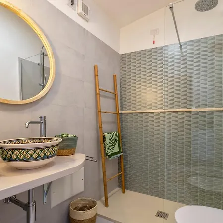 Floor Gulf View Apartment